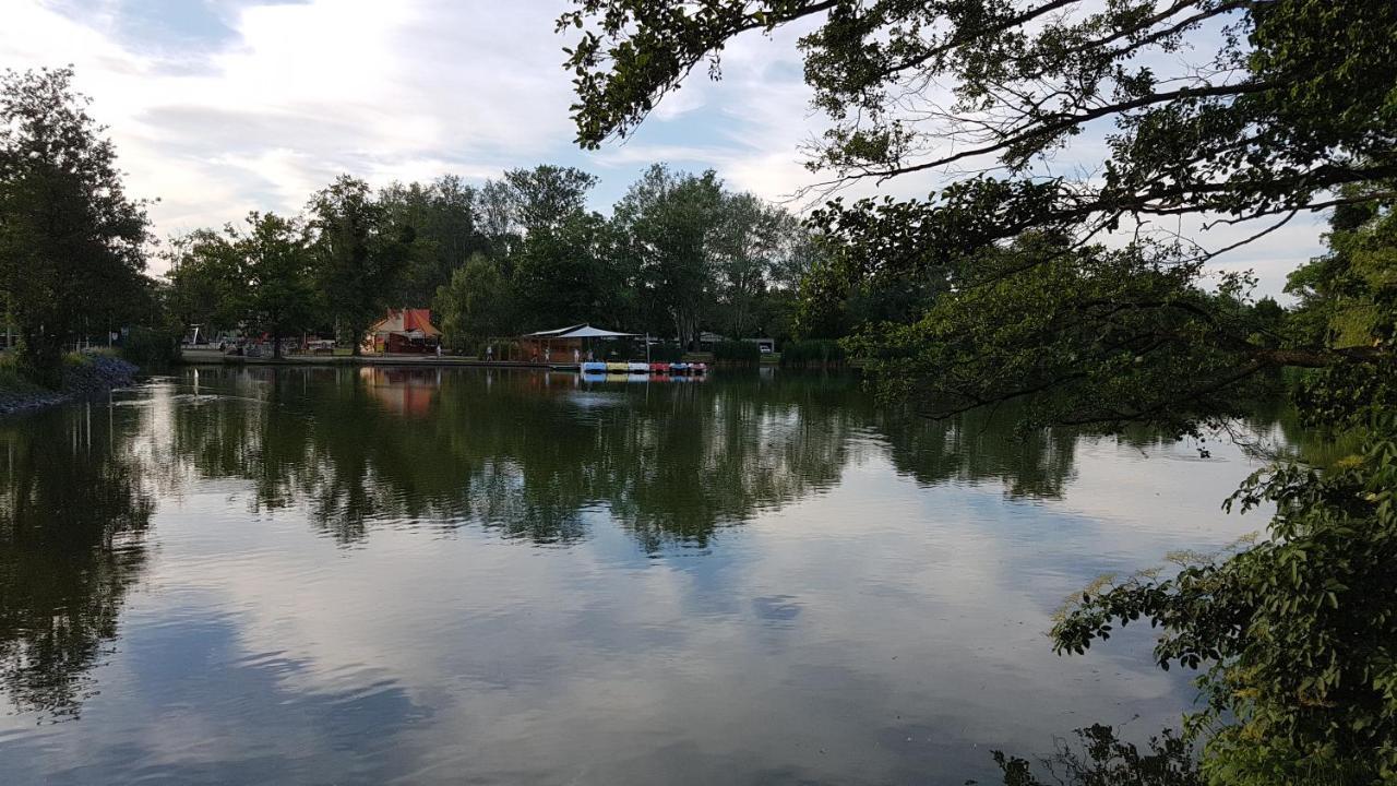 Zafir Sziget Apartman Sárvár Dış mekan fotoğraf