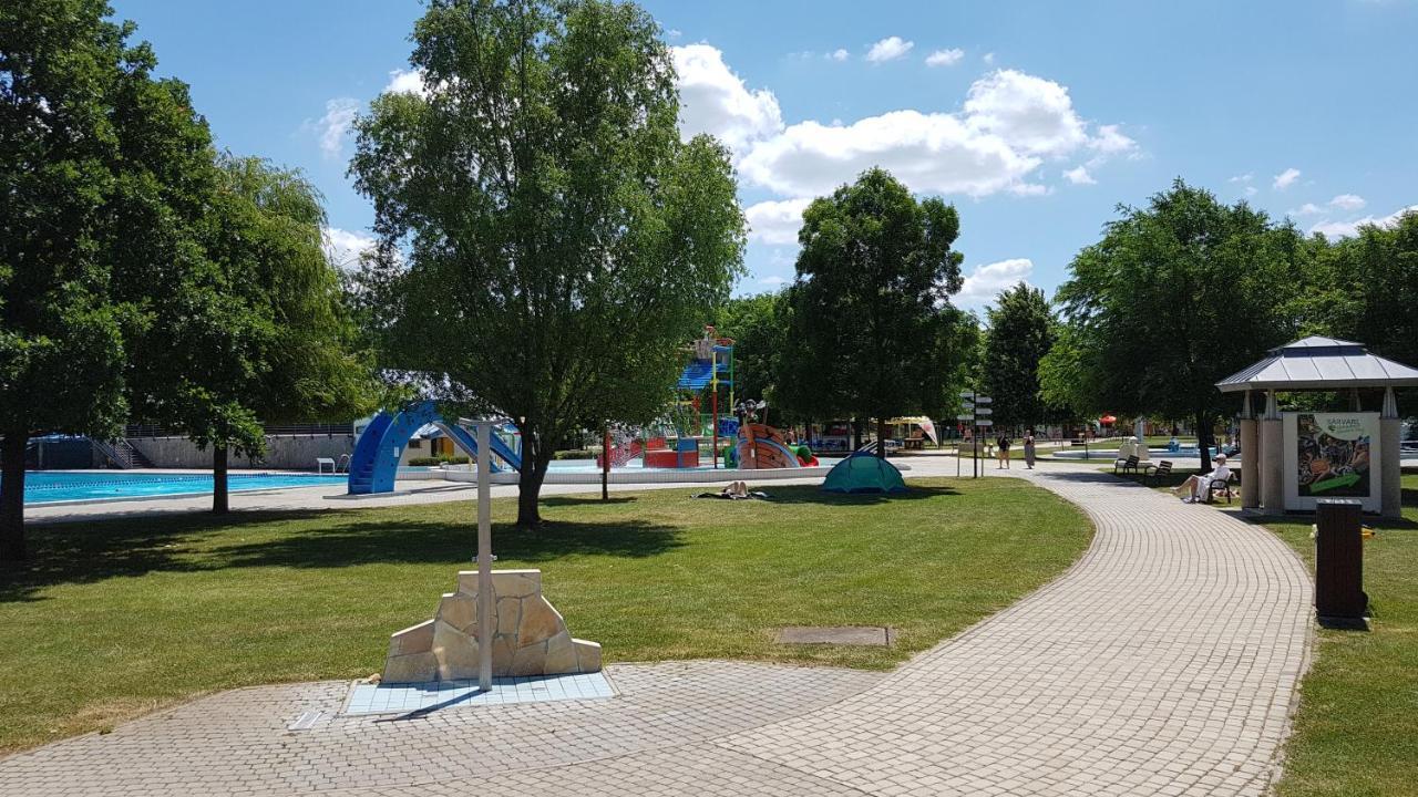 Zafir Sziget Apartman Sárvár Dış mekan fotoğraf