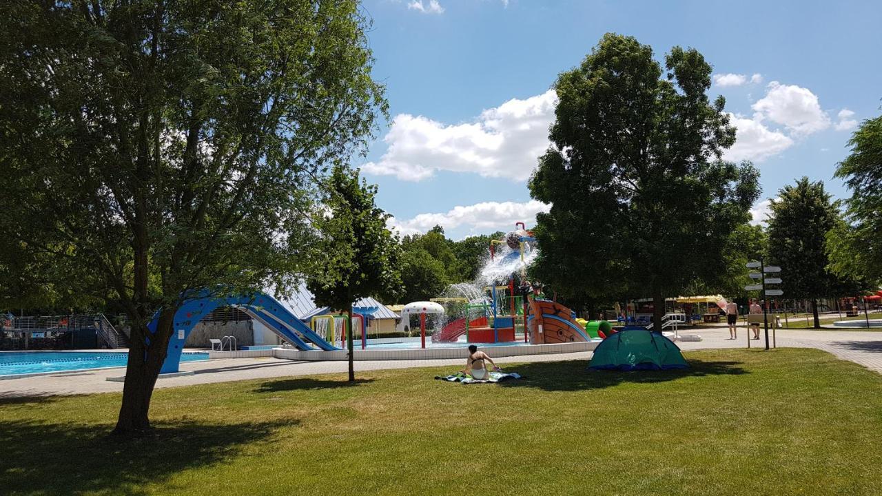 Zafir Sziget Apartman Sárvár Dış mekan fotoğraf